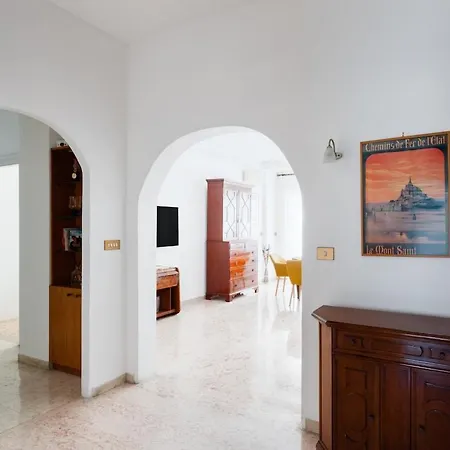 Tomas' House Vatican Апартаменты